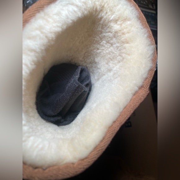 UGG classic tall boots - Picture 9 of 11